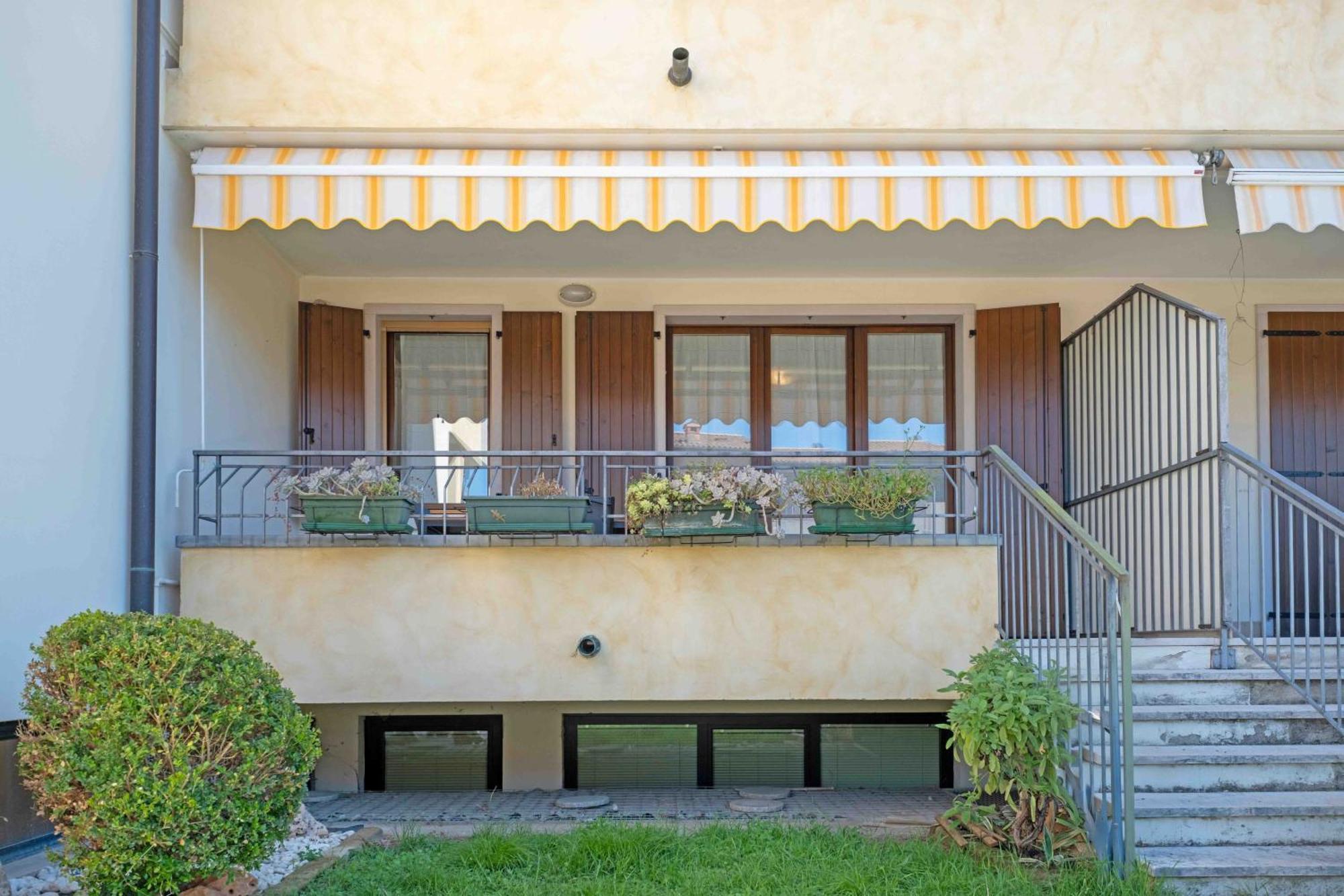 Apartmentsgarda - Residenza Elisabetta 10 Бардолино Экстерьер фото