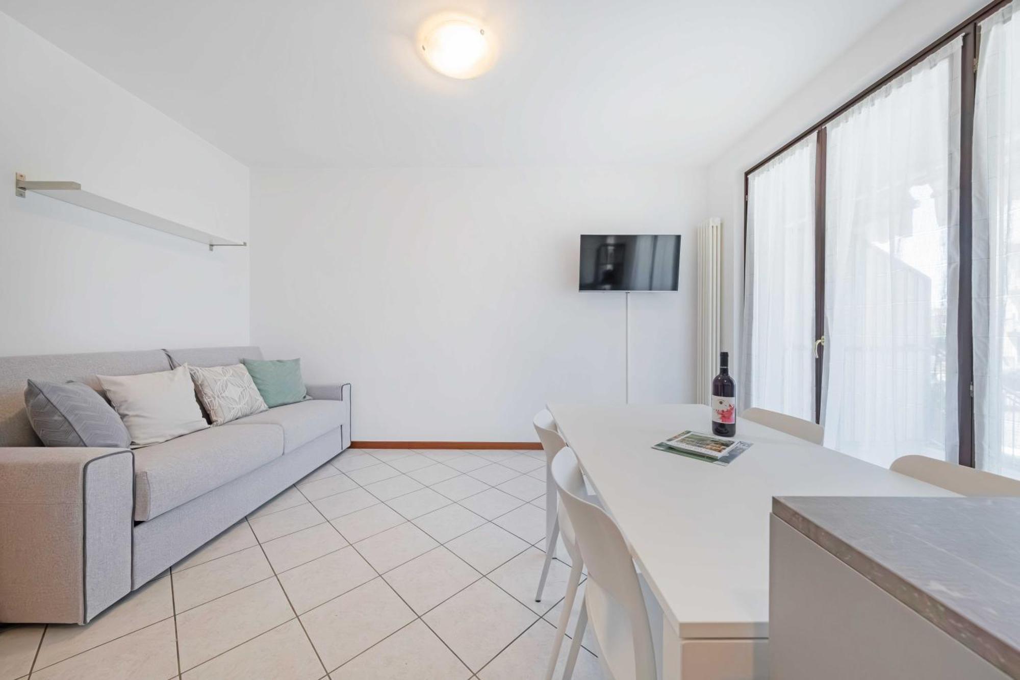 Apartmentsgarda - Residenza Elisabetta 10 Бардолино Экстерьер фото