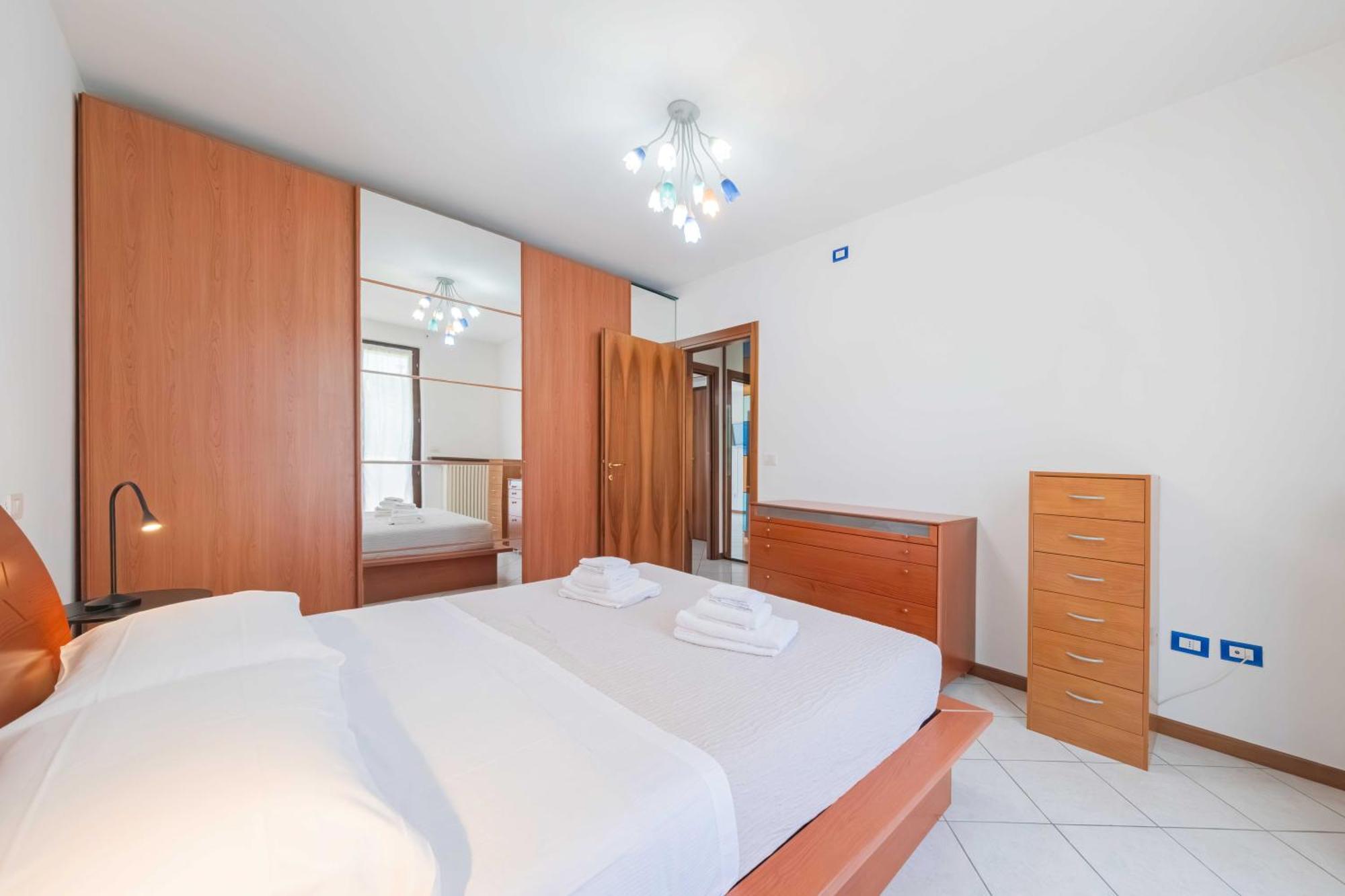 Apartmentsgarda - Residenza Elisabetta 10 Бардолино Экстерьер фото